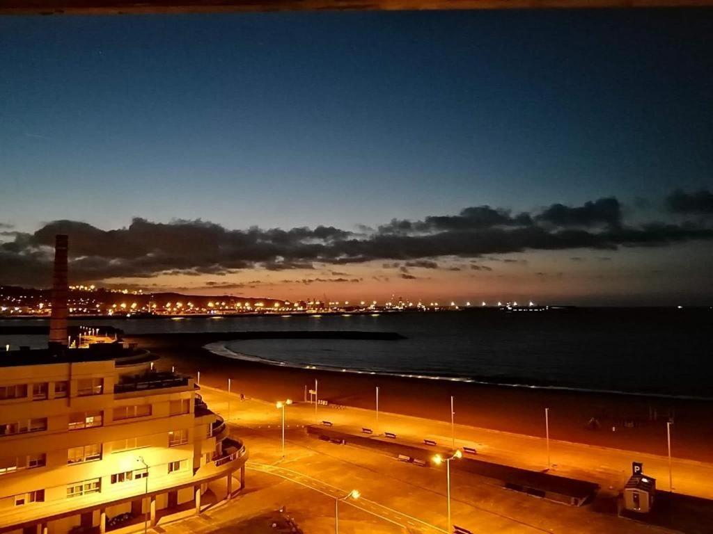 El Sexto De La Playa + Parking Gratis Lejlighed Gijón Eksteriør billede